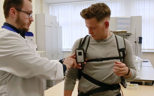 Muestra del riñón artificial portátil  - Sputnik Mundo