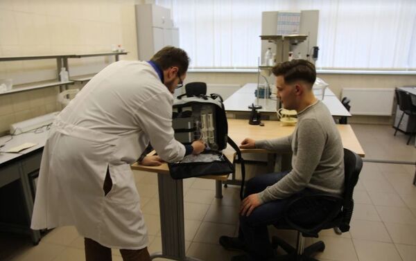 Prueban el funcionamiento del riñón artificial portátil - Sputnik Mundo