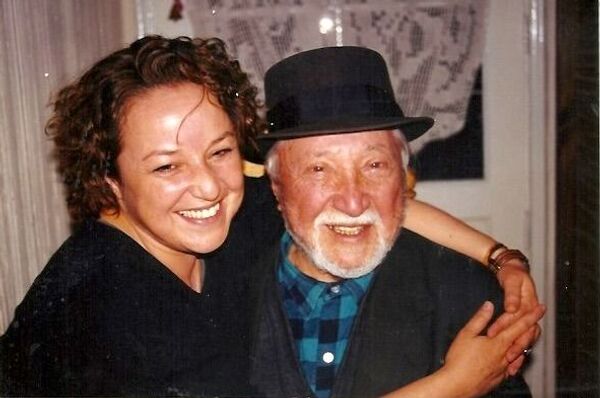 Viviana Corvalán con su padre Luis Corvalán - Sputnik Mundo