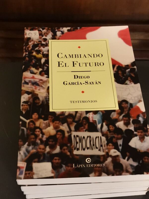 El cierre del Congreso fue basado en la legalidad, según exministro de Justicia de Perú  - Sputnik Mundo