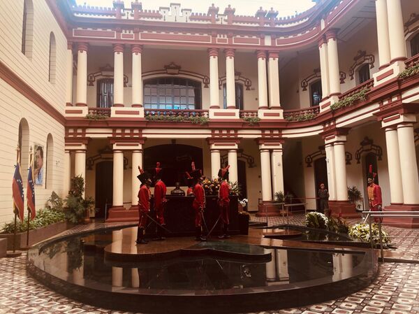 Así es la ruta de turismo chavista de Caracas que no te cuentan en las guías - Sputnik Mundo