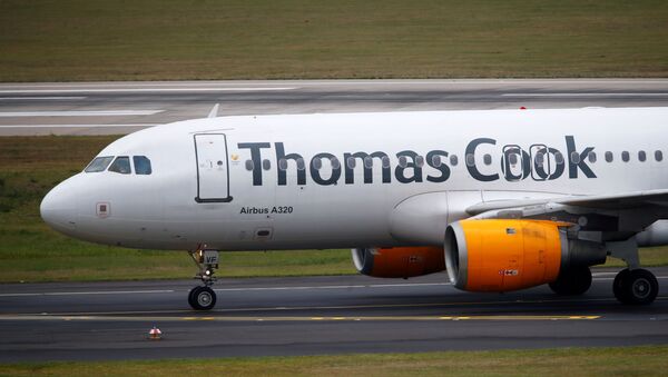 Un Airbus A320 de Thomas Cook  - Sputnik Mundo