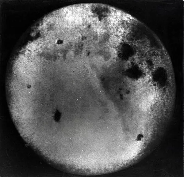 Revelan a Sputnik imágenes inéditas de la cara oculta de la Luna Revelan a Sputnik imágenes inéditas de la cara oculta de la Luna - Sputnik Mundo