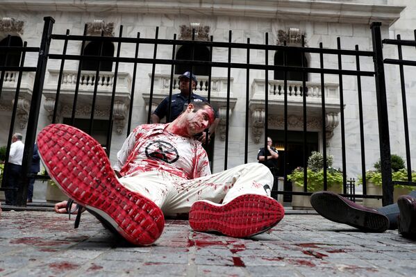 Las multitudinarias protestas contra el cambio climático recorren el planeta - Sputnik Mundo