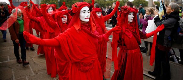 Las multitudinarias protestas contra el cambio climático recorren el planeta - Sputnik Mundo