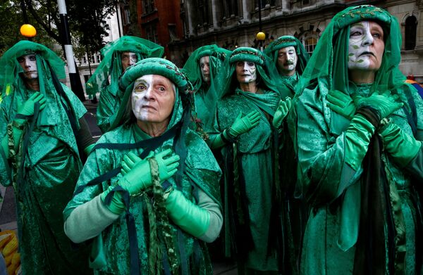 Las multitudinarias protestas contra el cambio climático recorren el planeta - Sputnik Mundo