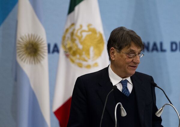 El tortuoso camino hasta el Premio Nobel de Literatura - Sputnik Mundo