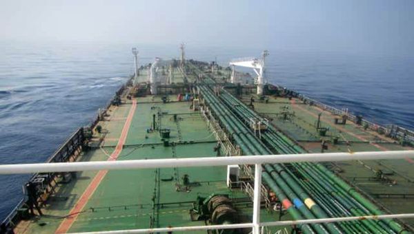 El petrolero Iraní Sabiti en el mar Rojo El petrolero Iraní Sabiti en el mar Rojo - Sputnik Mundo