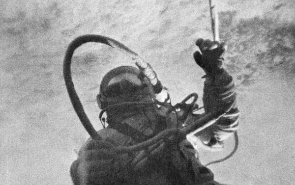 Alexéi Leónov, el primer caminante espacial del planeta Alexéi Leónov, el primer caminante espacial del planeta - Sputnik Mundo