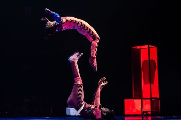 Así es la megaproducción del Cirque du Soleil dedicada a Leo Messi (fotos, vídeos) - Sputnik Mundo