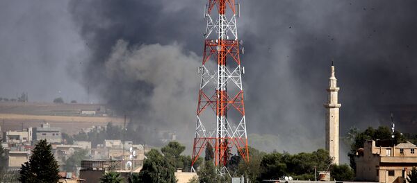 Bombardeo de Turquía cerca de la ciudad siria de Ras Ayn Bombardeo de Turquía cerca de la ciudad siria de Ras Ayn - Sputnik Mundo