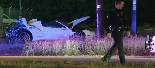 El vehículo del boxeador estadounidense Errol Spence Jr., tras un accidente automovilístico - Sputnik Mundo