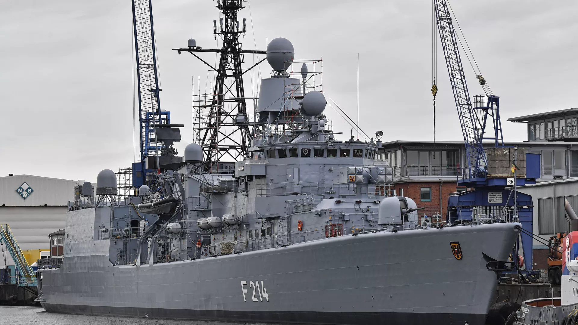 La fragata alemana  Luebeck F214  cerca del muelle en Bremerhaven - Sputnik Mundo, 1920, 14.09.2024