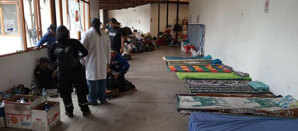 Los médicos voluntarios en Quito, Ecuador - Sputnik Mundo