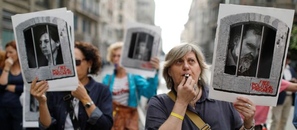 Los manifestantes en las calles de Barcelona, España - Sputnik Mundo