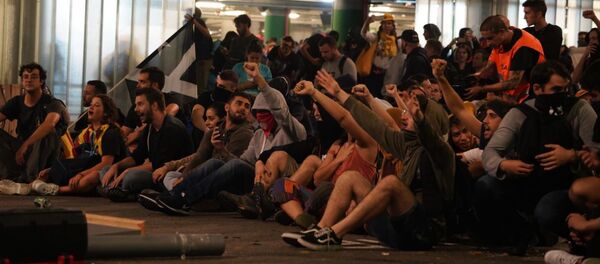 La situación en el Aeropuerto de Barcelona - Sputnik Mundo