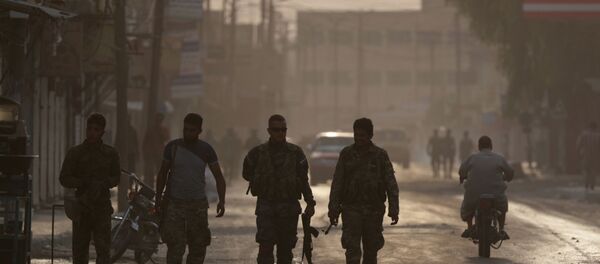 Militares en la ciudad siria de Tal Abiad - Sputnik Mundo