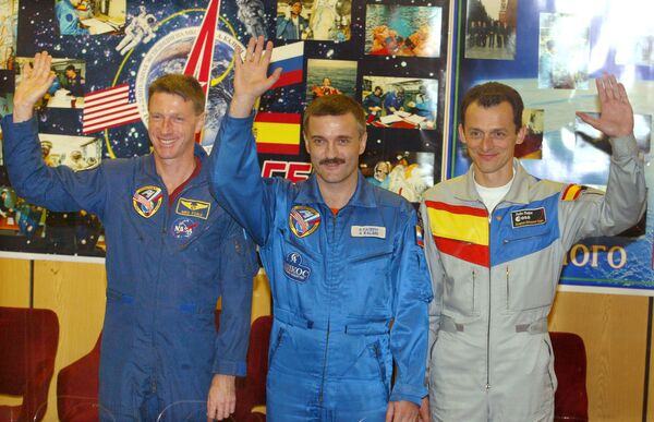 Ministro español sorprende a todos hablando ruso y las redes explotan - Sputnik Mundo