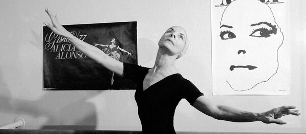 Muere Alicia Alonso: la vida de la mítica bailarina cubana, en imágenes - Sputnik Mundo