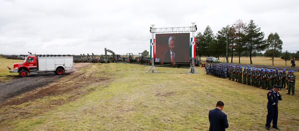 Militares mexicanos en el lugar de construcción del nuevo aeropuerto en México Militares mexicanos en el lugar de construcción del nuevo aeropuerto en México - Sputnik Mundo