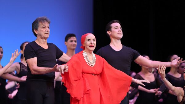 Alicia Alonso, bailarina cubana y figura emblemáticas de la danza clásica - Sputnik Mundo