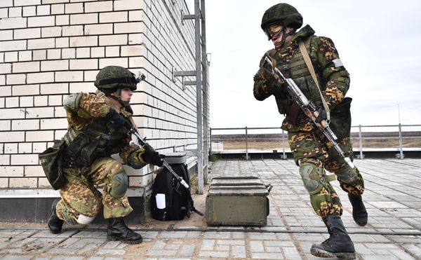 El Aligátor ruso vigiló los ejercicios militares Cooperación 2019
 - Sputnik Mundo