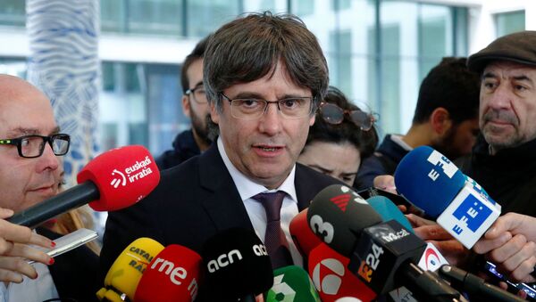 Carles Puigdemont, expresidente catalán - Sputnik Mundo