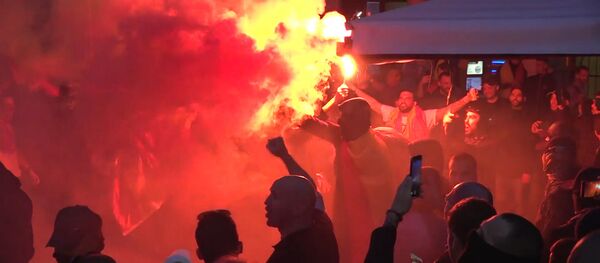 Aumenta la tensión en Barcelona con los enfrentamientos entre ultras y antifascistas - Sputnik Mundo