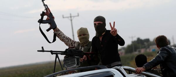 Rebeldes pro-turcos en el norte de Siria, el 17 de octubre de 2019 - Sputnik Mundo