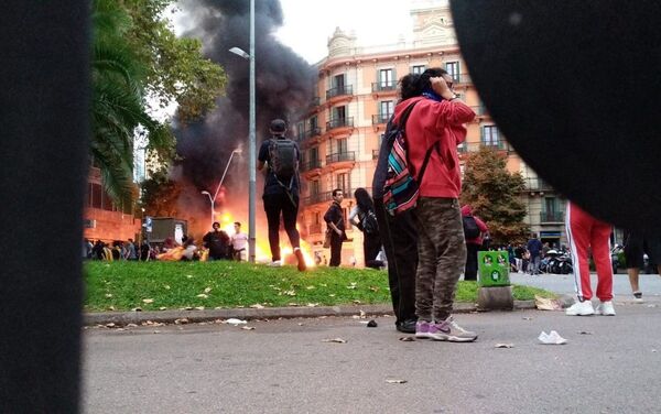 Protestas contra la sentencia del procès en Barcelona - Sputnik Mundo