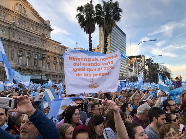 Macri convocó a la marcha del millón en busca del milagro en Argentina - Sputnik Mundo