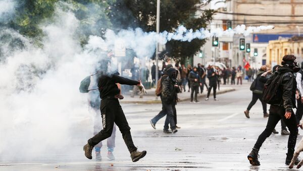 Las protestas en Chile - Sputnik Mundo