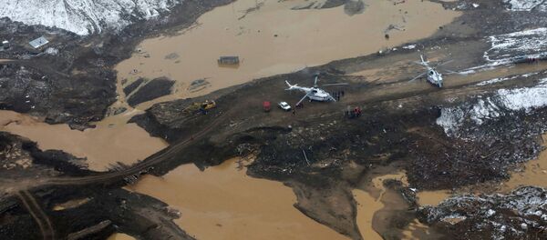 Las consecuencias de la rotura de presa en Siberia, Rusia - Sputnik Mundo