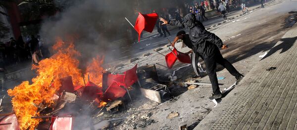 Manifestaciones en Chile: más de diez muertes y cientos de heridos - Sputnik Mundo