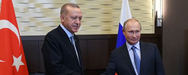 El presidente turco, Recep Tayyip Erdogan, y el presidente de Rusia, Vladímir Putin - Sputnik Mundo