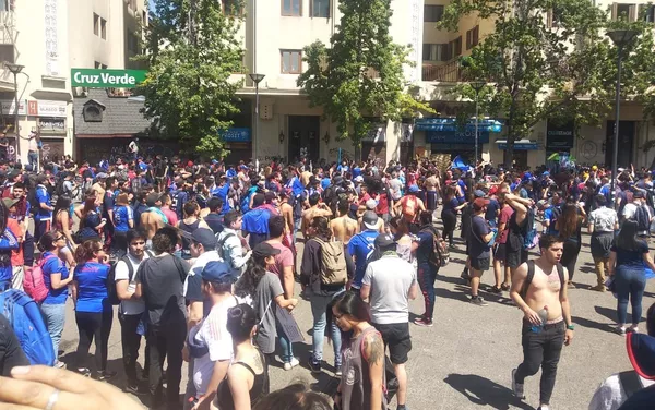 Protestas en Santiago, Chile - Sputnik Mundo