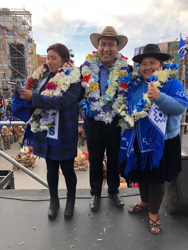 El voto originario está firme con Evo: las mujeres que marcan territorio en Bolivia - Sputnik Mundo