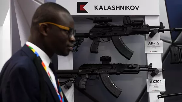 Una exposición del Kaláshnikov en la cumbre Rusia-África