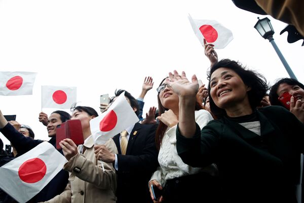 El nuevo emperador de Japón asciende el trono - Sputnik Mundo