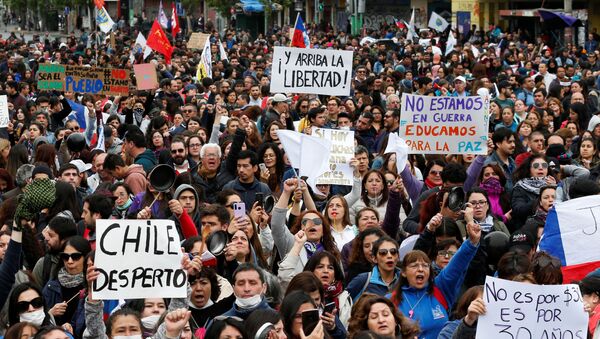 Protestas en Chile - Sputnik Mundo