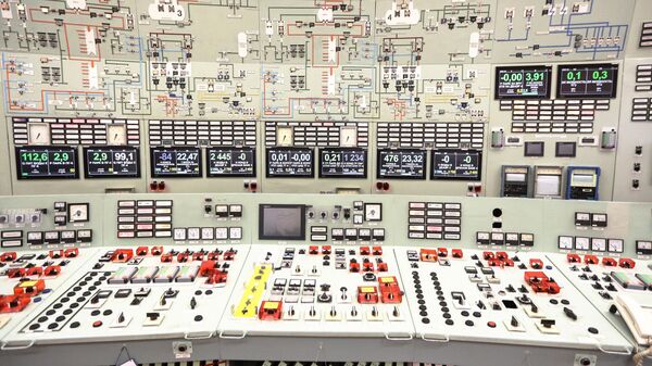 El panel de control de la Central nuclear de Kola (Rusia) - Sputnik Mundo