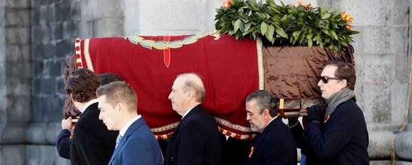Exhumación de Francisco Franco  - Sputnik Mundo