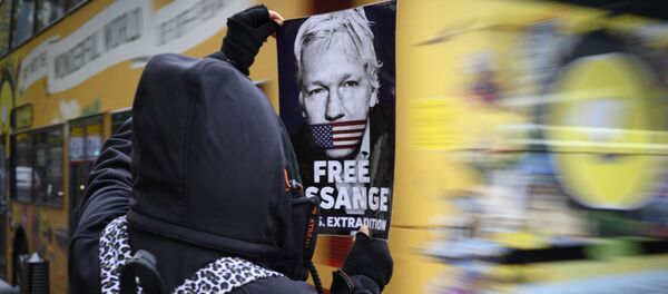Protesta contra la extradición de Assange en Londres - Sputnik Mundo