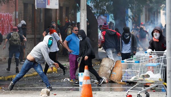 Las protestas en Chile - Sputnik Mundo