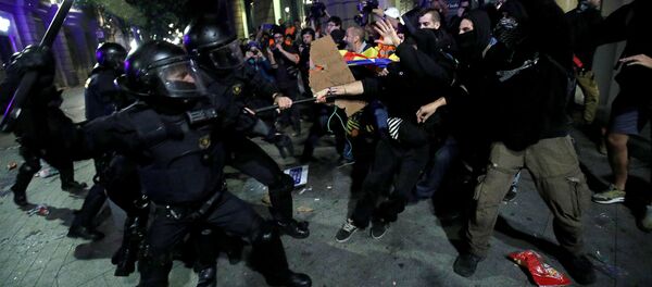 Disturbios en Barcelona - Sputnik Mundo