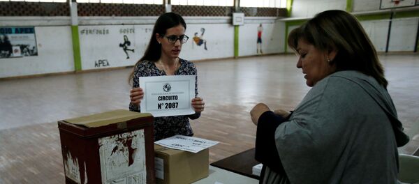 Un circuito electoral en Montevideo, durante las elecciones generales en Uruguay - Sputnik Mundo