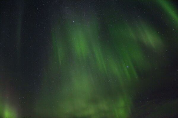 La mágica aurora se apodera del Extremo Norte de Rusia - Sputnik Mundo