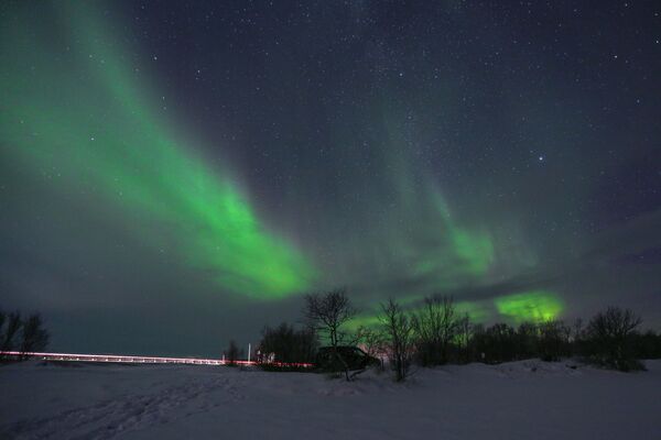 La mágica aurora se apodera del Extremo Norte de Rusia - Sputnik Mundo