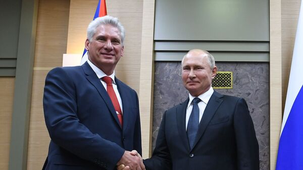 El presidente cubano, Miguel Díaz-Canel Bermúdez, y el presidente de Rusia, Vladímir Putin - Sputnik Mundo