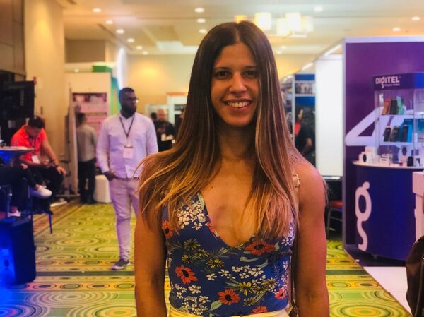 Así viven (y triunfan) los jóvenes empresarios venezolanos que no se van del país - Sputnik Mundo